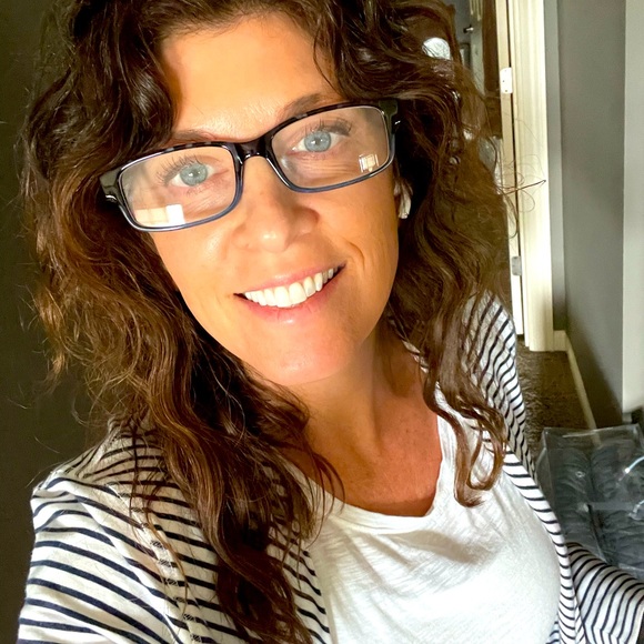 Meet your Posher, Sarah - Picture 1 of 8